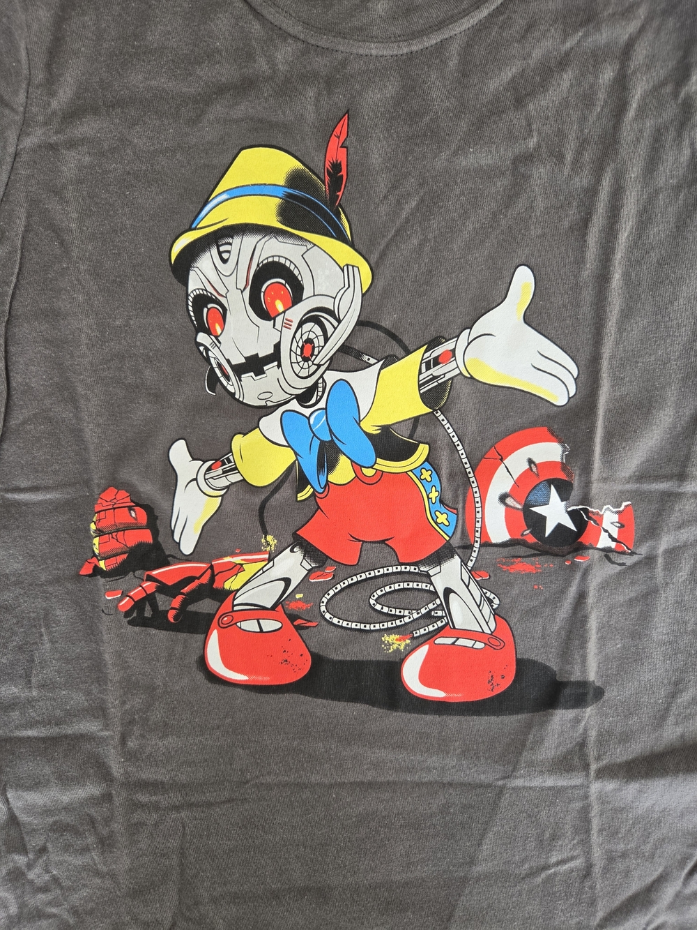 Graphic Short Sleeve Tee with Yellow & Red Pinocchio Robot Design